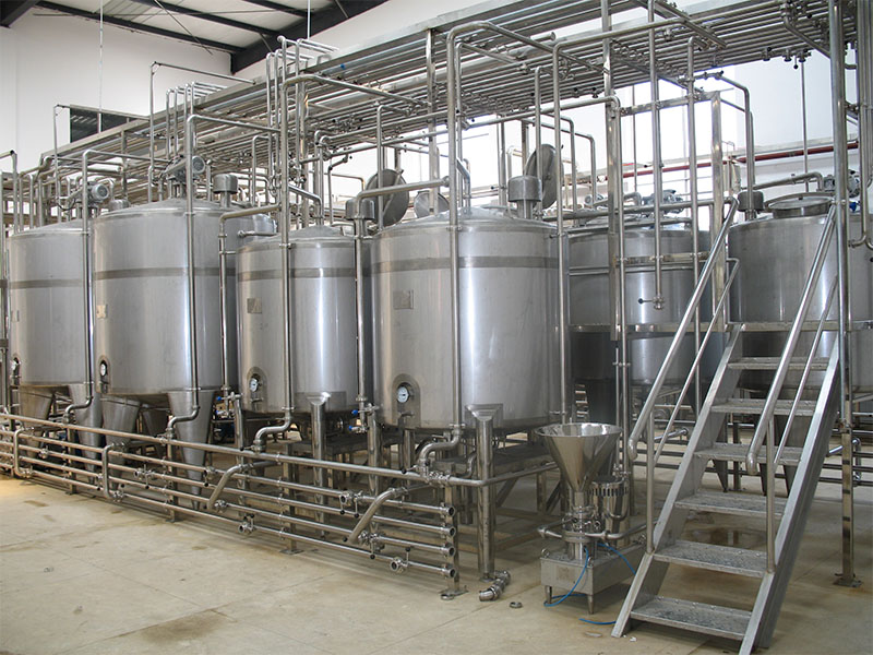 Línea de producción de bebidas con leche