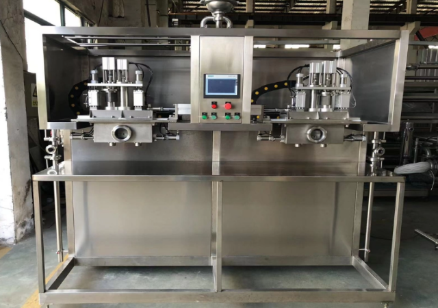 Máquina de llenado aséptico de babero de Kunshan Vonfo Machinery Co., Ltd